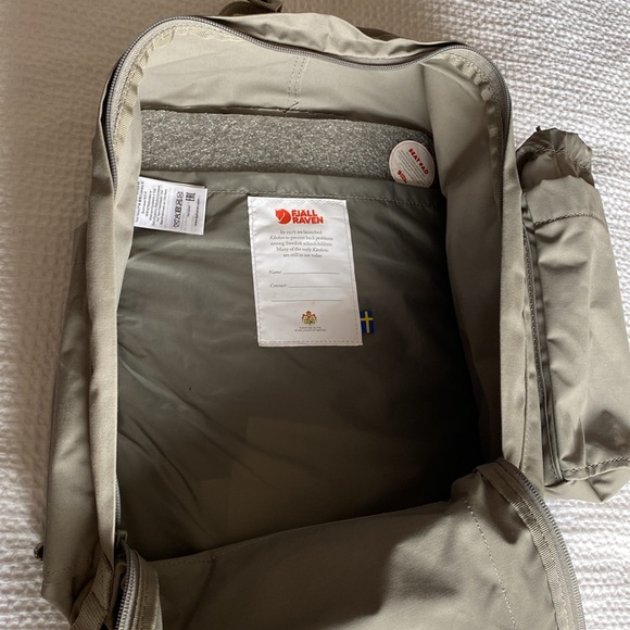 Fjallraven Kanken Backpack - Picture 5 of 8